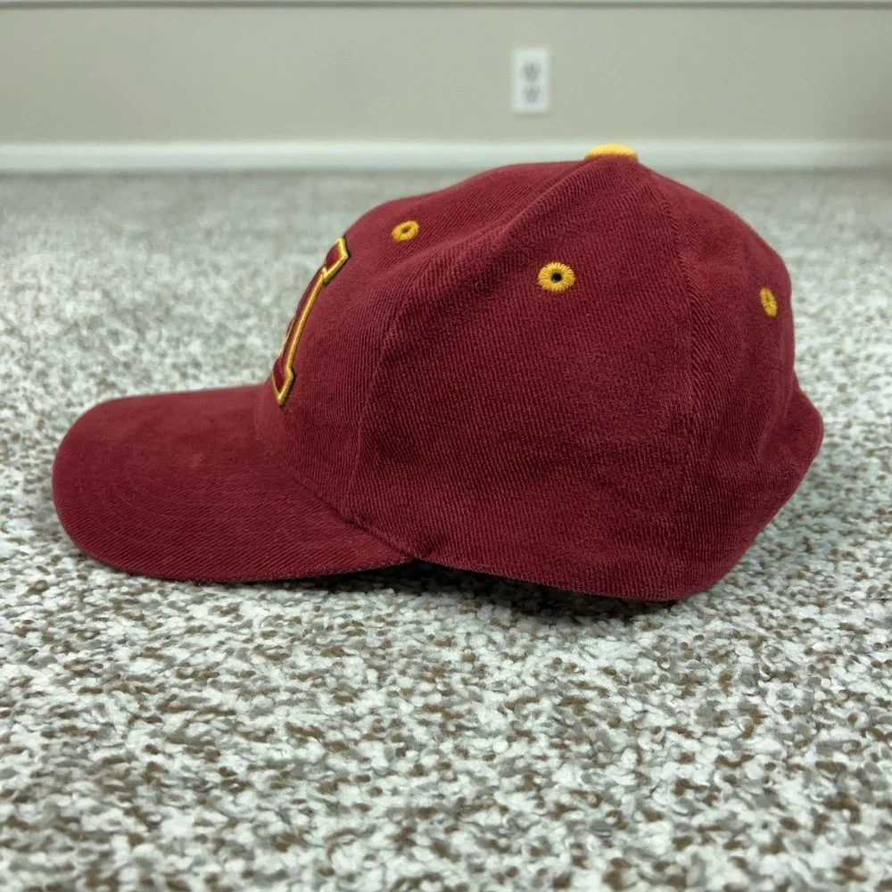 Minnesota Golden Gophers Hat Cap Strap Back One Size NCAA Football Logo Athletic